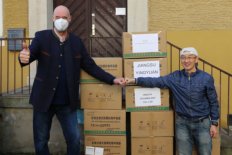 Verein Menschenrechte für China e.V. spendet dem Studentenwerk 4900 FFP2-Masken